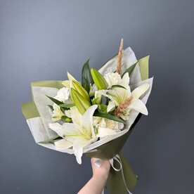 Букет-комплимент в зелёном оттенке