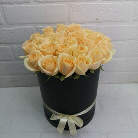 Роза в шляпной коробке