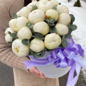 Пион, Эвкалипт, Флористическая губка, Шляпная коробка