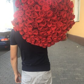 Роза ред наоми