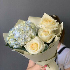 Роза пионовидная, Гортензия, Оформление