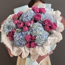 Роза кустовая, Гортензия, Дизайнерская упаковка