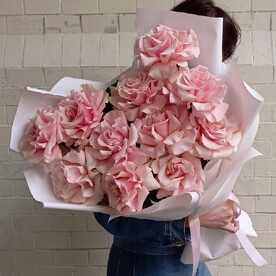 Розовые французские розы Pink Mondial 11 штук