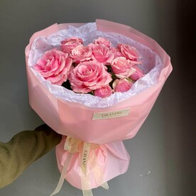 Микс розовых роз