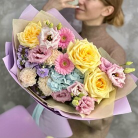 Дофаминовый букет😍 Незабываемый нежный букет из гортензии, гербер, маттиолы, эустомы, диантусов и розы🌸