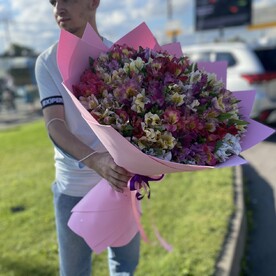Букет из 51 Альстромерий Микс