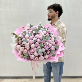 БУКЕТ 101 ПИОН С ЭВКАЛИПТОМ 💕