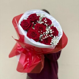 Букет из красных роз