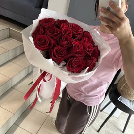 Букет из красной розы