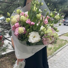 Букет эустомы