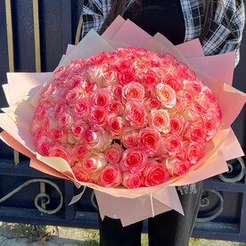 Букет из 101 розы