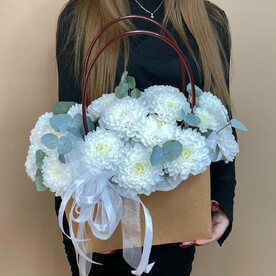 Хризантема кустовая, Эвкалипт, Писташ, Сумочка, Оазис