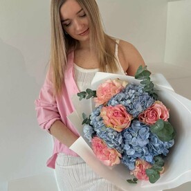Роза французская, Гортензия, Эвкалипт, Авторская упаковка