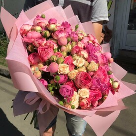Букет из кустовых роз перфекто