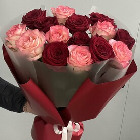 Букет микс из 15 роз