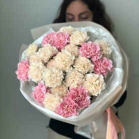 Стильный микс из гвоздичек