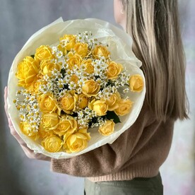 Стильный солнечный букет с ромашками