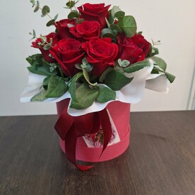 Коробочка с розами