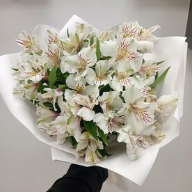 Букет нежносmь из альстромерии