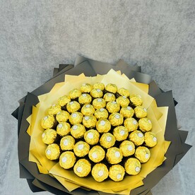 Букет из Ferrero Rocher