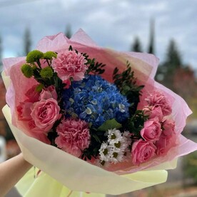 Авторский букет «Нежный комплимент»
