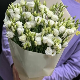 Букет из 9 белых эустом