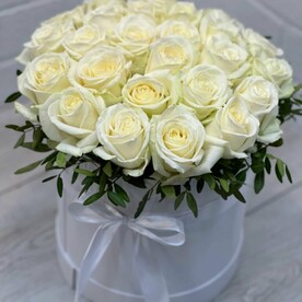 Роза шт, Зелень шт, Коробка шт, шт, Флористическая губка шт