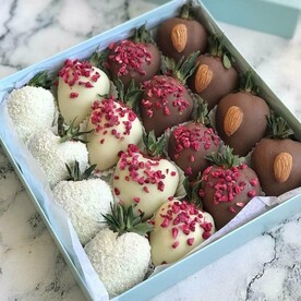 Клубника в бельгийском  шоколаде в коробочке