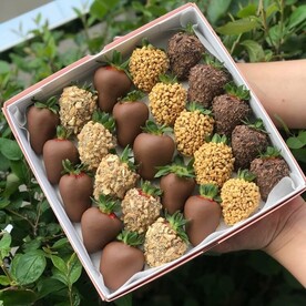 Клубника в шоколаде в коробочке
