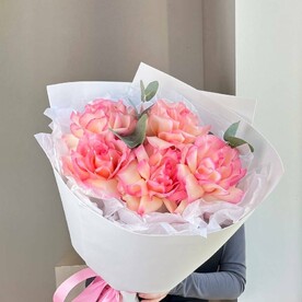 Букет из ажурных роз