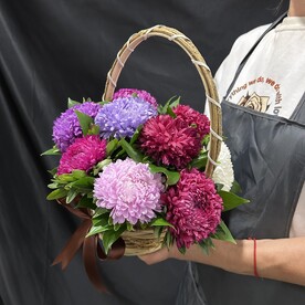 Рускус шт, Астра шт, Корзина плетеная шт, Оазис шт, шт