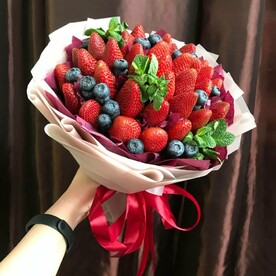 Букет из клубники