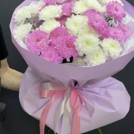 Букет кустовых хризантем нежных оттенков