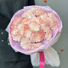 Букет из 5 кустовых розовых хризантем
