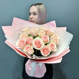 Букет из 15 роз Эквадор