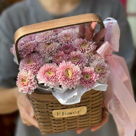 Хризантема кустовая, Корзина плетеная
