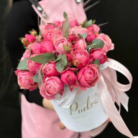 Роза кустовая, Эвкалипт, Ковыль, Шляпная коробка
