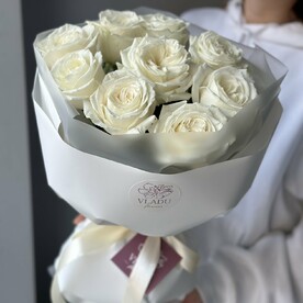 Букет из белых роз
