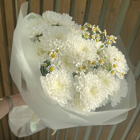 Букет из хризантем