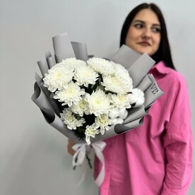 Кустовые хризантемы с хлопком