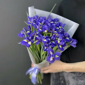 Букет из ирисов