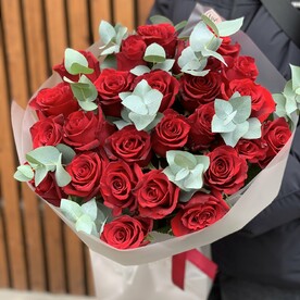 Красные розы