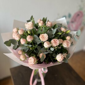 Букет с пионовидной розой