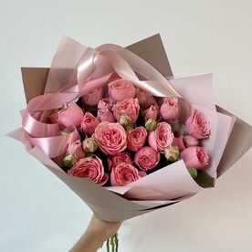 Букет «Сочный персик» из пионовидных кустовых роз