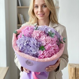 Монобукет с гортензией