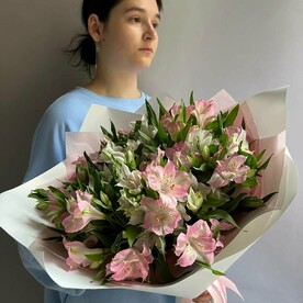 Альстромерия букет