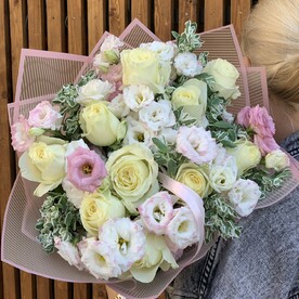 Роза, Лизиантус Эустома, Зелень, Пленка дизайнерская