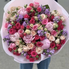 Пионы розы маттиола кустовые розы