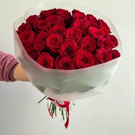 Монобукет из красной розы 31шт 50см