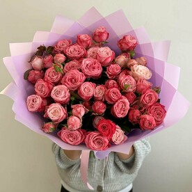 Монобукет из кустовых роз Леди Бомбастик